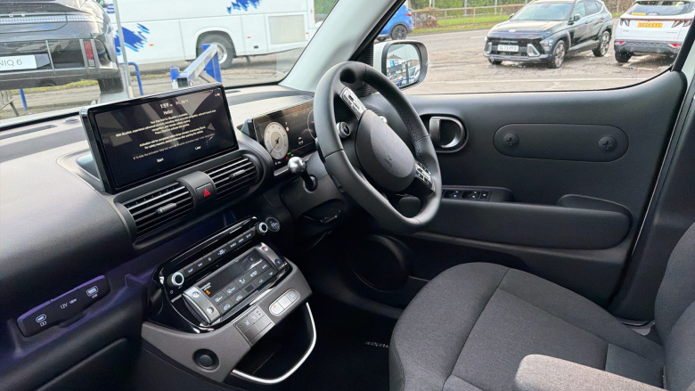 Hyundai INSTER 85kW 02 49kWh 5dr Auto Electric Hatchback